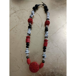 Collier court Soleil levant...